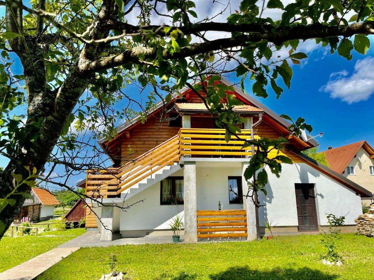Studio Apartmani Patricia Smoljanac Buitenkant foto