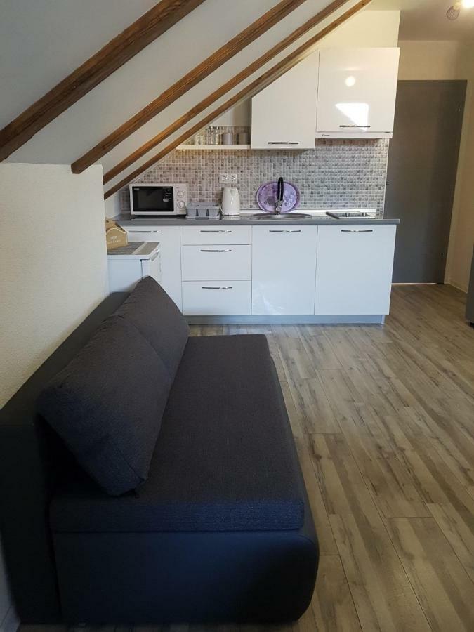 Studio Apartmani Patricia Smoljanac Buitenkant foto